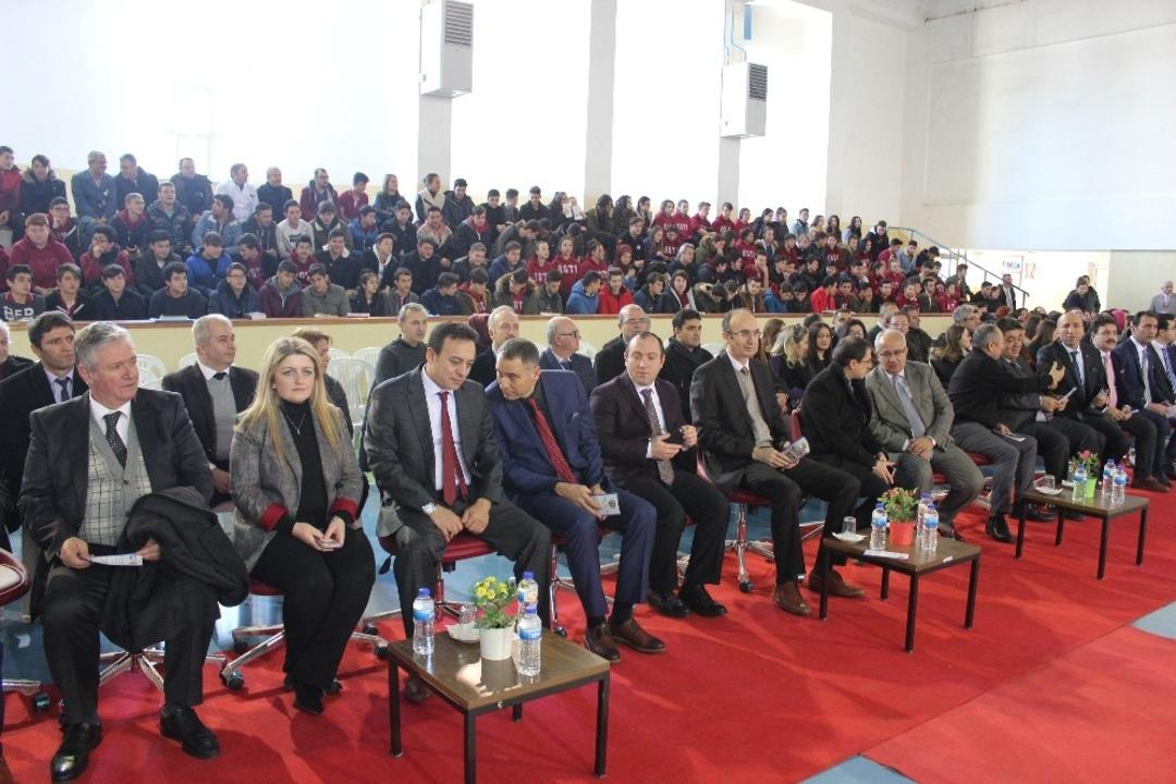 B&ouml;lgenin Sanayisine nitelikli iş g&uuml;c&uuml; yetiştiriyor