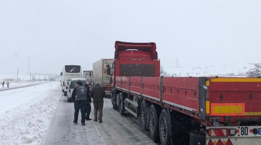 Nevşehir-Avanos yolu trafiğe kapandı