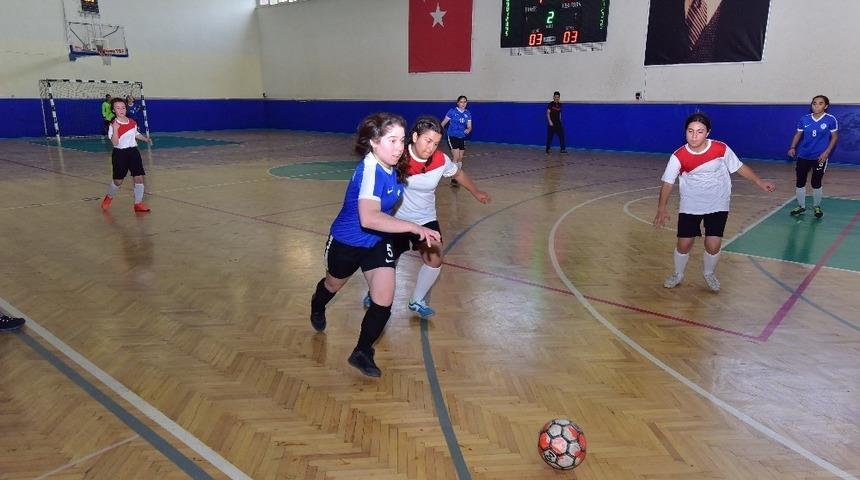Osmaniye&rsquo;de liseler arası futsal birinciliği