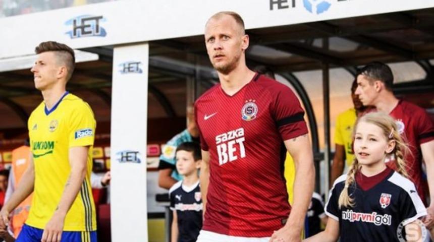 G.Saray stoperini buldu! Ozan'ın yerine...