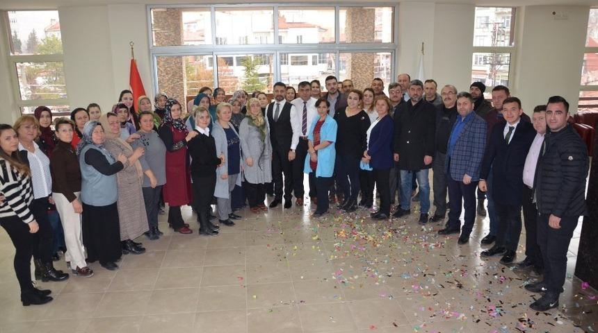 Başkan Y&uuml;z&uuml;g&uuml;ll&uuml;&rsquo;ye s&uuml;rpriz hayırlı olsun ziyareti