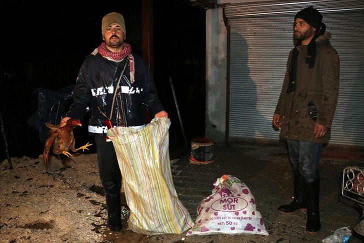 Bentler yıkıldı bir köy su altında kaldı  G2