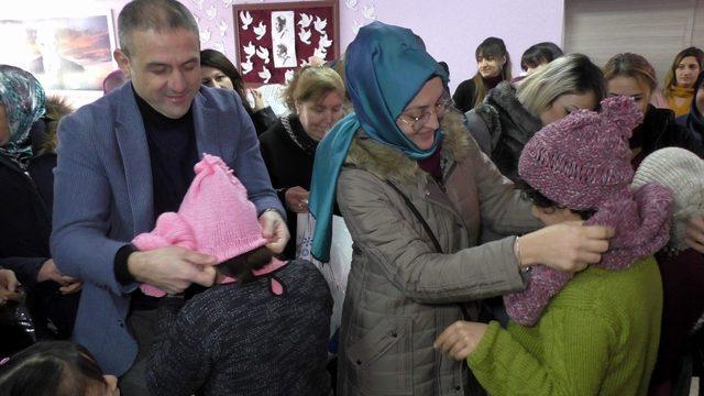 AK Parti ve MHP’den özel öğrencilere karne hediyesi