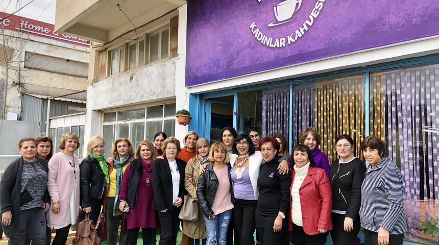KKTC'de bir ilk olan 'kadınlar kahvehanesi' b&uuml;y&uuml;k ilgi g&ouml;r&uuml;yor