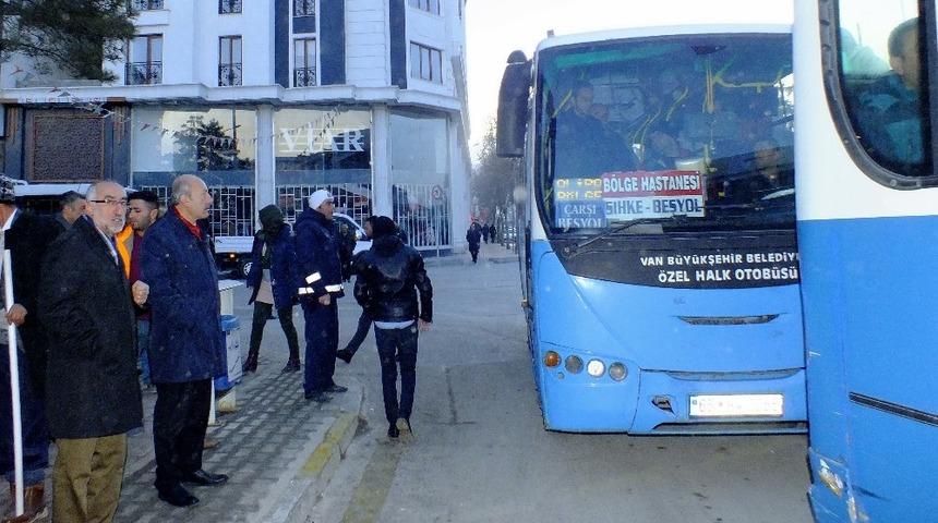 Van&rsquo;da minib&uuml;s ve otob&uuml;s duraklarına sıkı denetim
