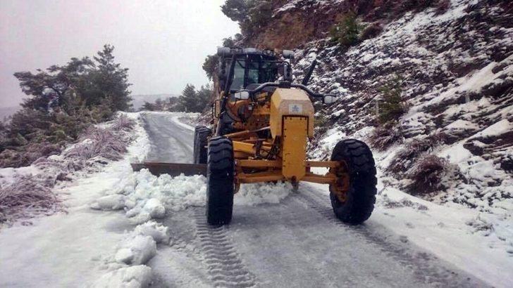 Efeler’de karla mücadele devam ediyor G2