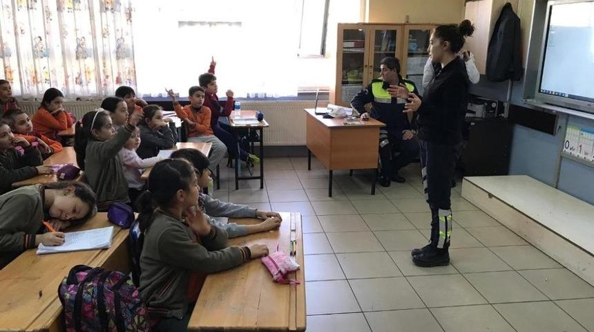 &Ouml;ğrencilere trafik eğitimi