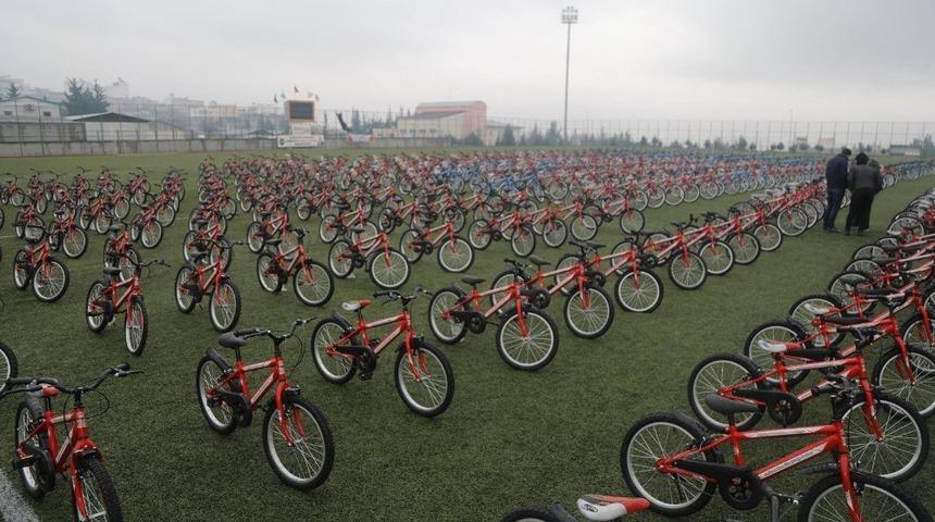 Kilis&rsquo;te &ldquo;15 bin eve 15 bin bisiklet&rdquo; kampanyası s&uuml;r&uuml;yor