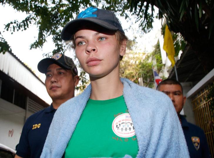 İzinsiz cinsel ilişki eğitimi veren ünlü fenomene büyük şok! G3