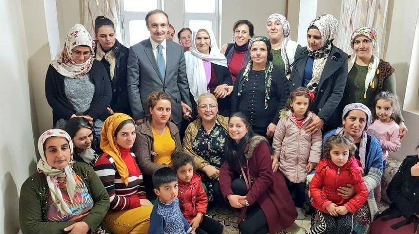 AK Parti&rsquo;nin Hakkari adayına yoğun ilgi