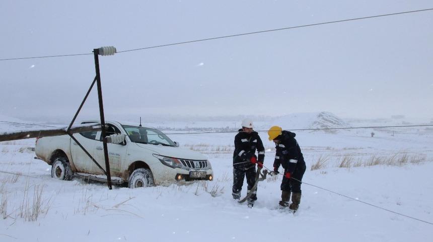 Enerji timleri kar kış demiyor