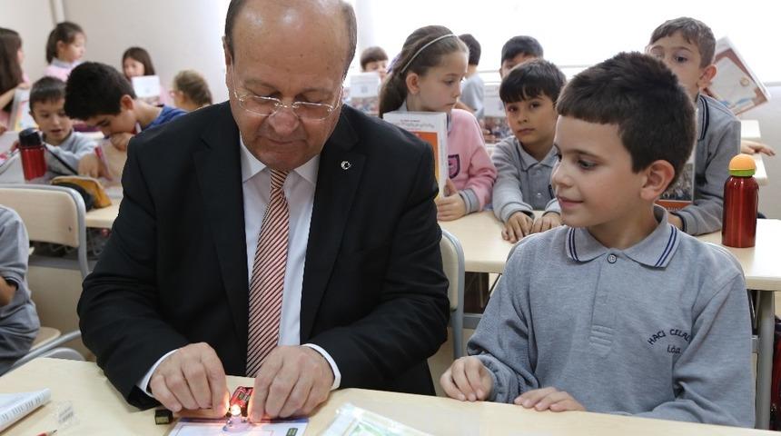 Başkan &Ouml;zakcan&rsquo;ın yarıyıl tatili mesajı