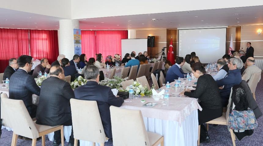 Kene kaynaklı &ouml;l&uuml;mlerini &ouml;nlemek i&ccedil;in toplandılar