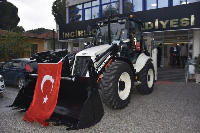 Başkan Kale, İncirliova’ya yeni kepçe kazandırdı