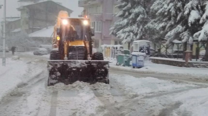 Simav&rsquo;da kar temizleme &ccedil;alışmaları