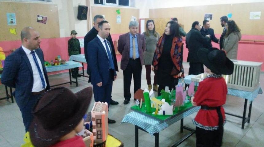 Öğrencilerden “hikaye maketi”