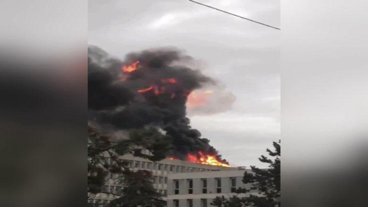 Lyon Üniversitesi'ndeki patlama kamerada  G1