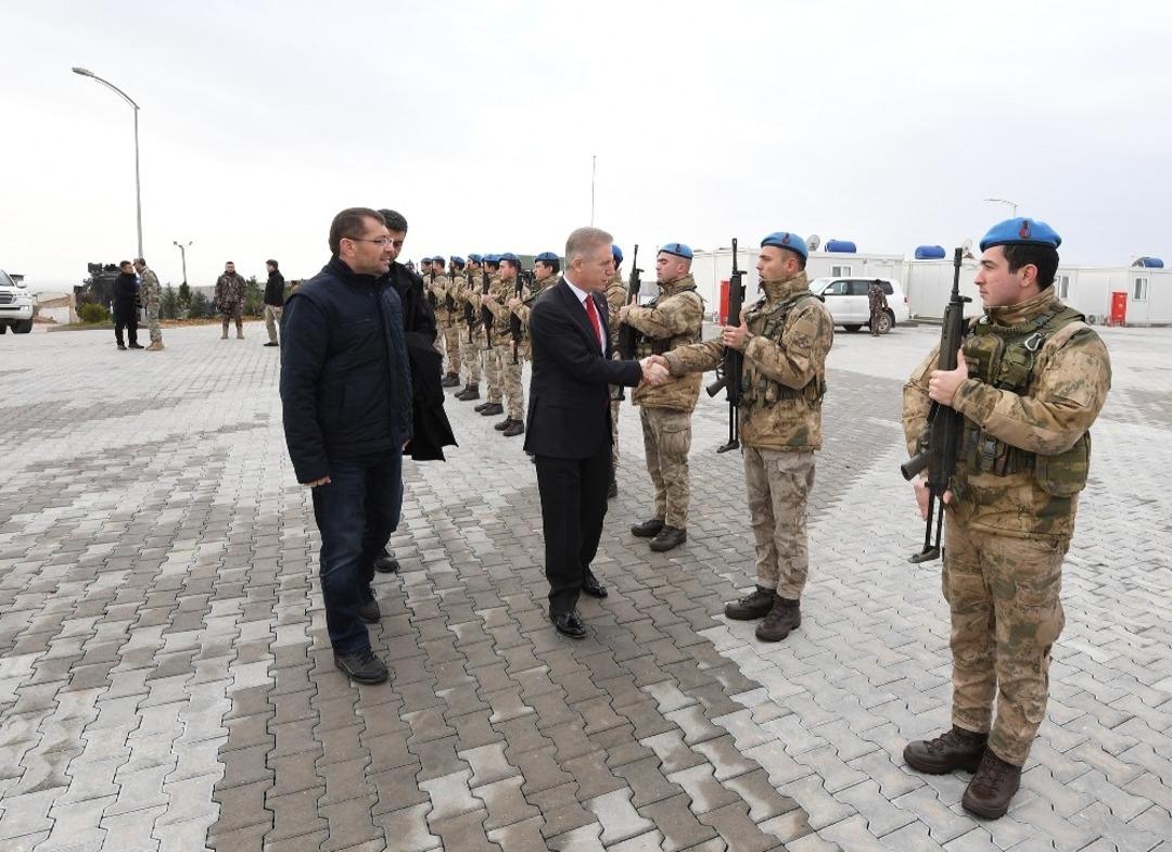 Vali G&uuml;l&rsquo;den El Bab&rsquo;a Ziyaret