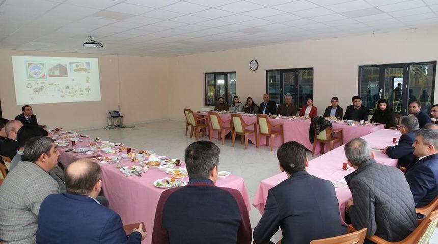 Başkan Dr. Memduh B&uuml;y&uuml;kkılı&ccedil; &ldquo;Sıfır Atık" projesi hakkında bilgi verdi