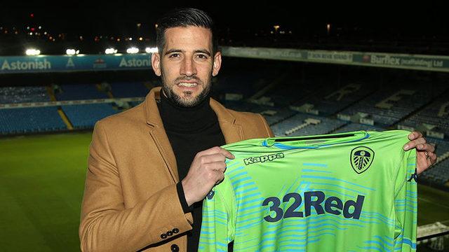 Kiko Casilla, Leeds United ile 4.5 yıllık sözleşme imzaladı