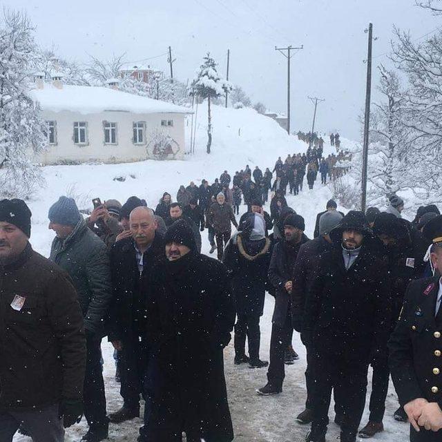 İzmir’de hayatını kaybeden asker toprağa verildi