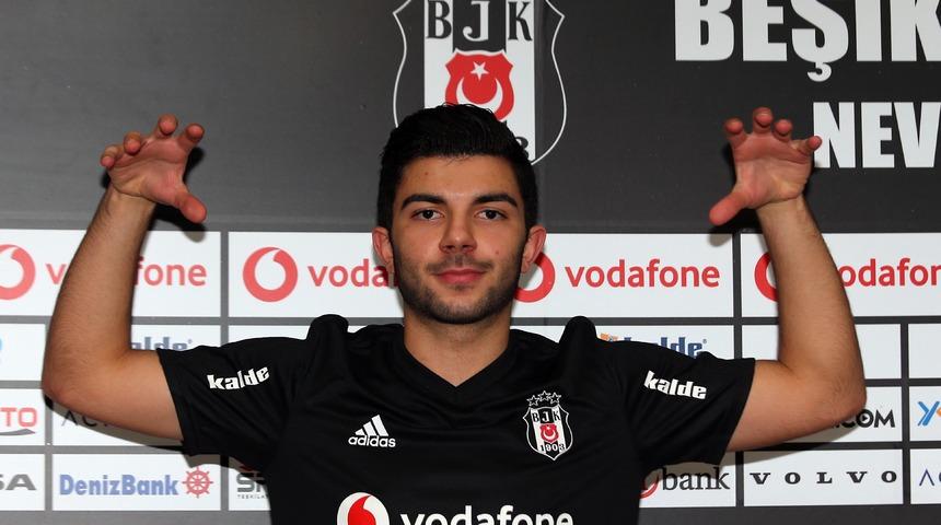 Beşiktaş Muhayer Oktay ile 4.5 yıllık sözleşme imzaladı