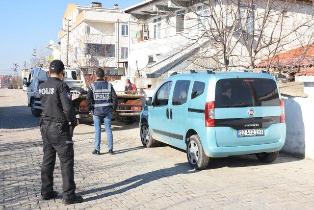 Boşanmak isteyen eşini öldürüp, intihara kalkıştı (2) - Yeniden