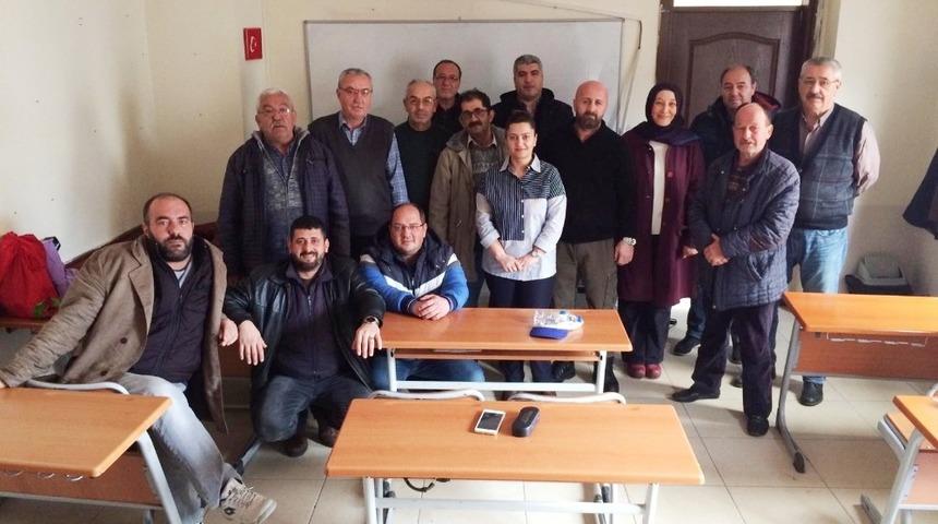 Burhaniye&rsquo;de okul servis aracı s&uuml;r&uuml;c&uuml;leri kursa katıldı