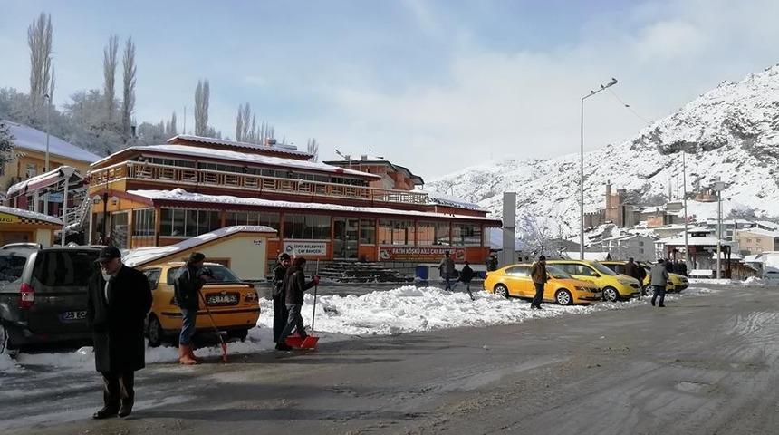 İspir&rsquo;de karla m&uuml;cadele &ccedil;alışması