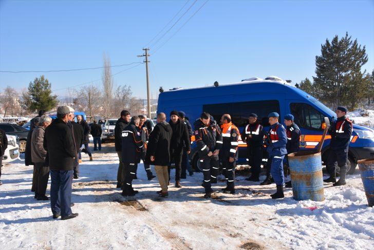 Uşak'ta kayıp yaşlı adamı arama çalışmaları G1