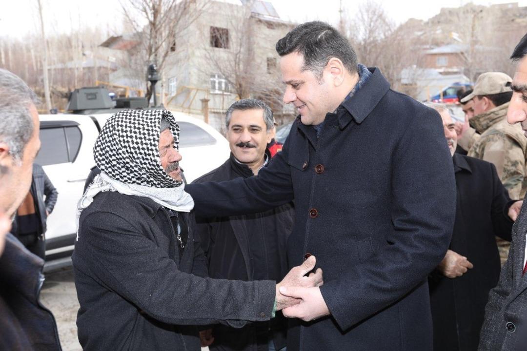 Başkan Vekili &Ouml;zt&uuml;rk&rsquo;ten kırsal mahallelere ziyaret