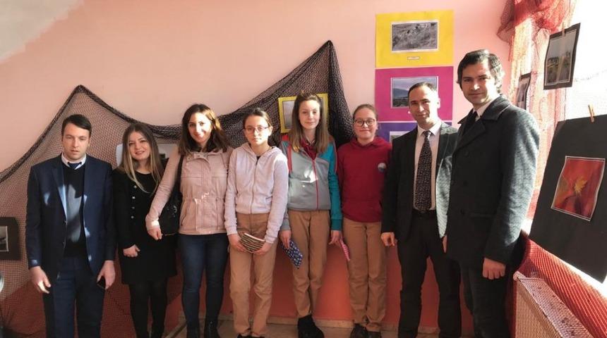 &Ouml;ğrencilerden &rsquo;Naylon Poşet Out, Bez Torba İn&rsquo; sergisi