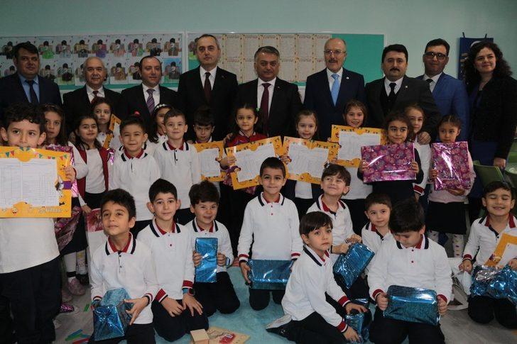 Balıkesirli öğrenciler karnelerini aldı G1