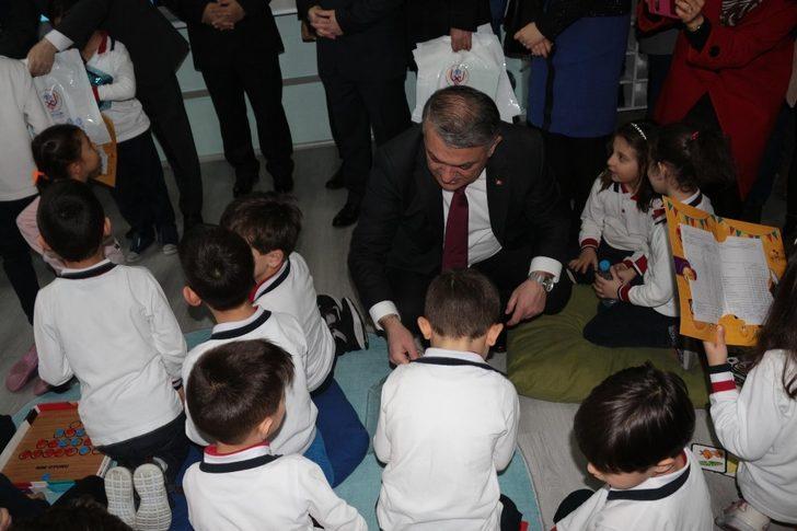 Balıkesirli öğrenciler karnelerini aldı G4