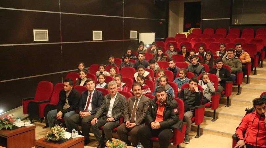 &Ouml;ğrencilerden Kaymakam Arıcan&rsquo;a teşekk&uuml;r ziyareti