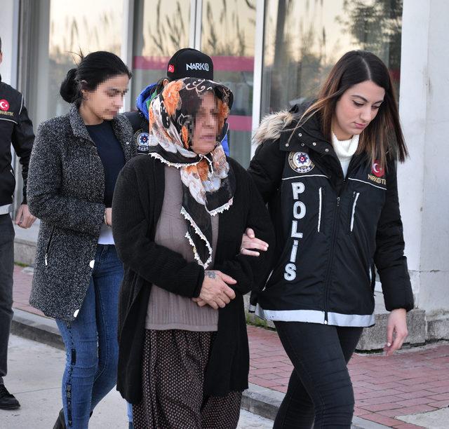 Adana'da uyuşturucu operasyonunda yakalanan 18 şüpheli adliyeye sevk edildi