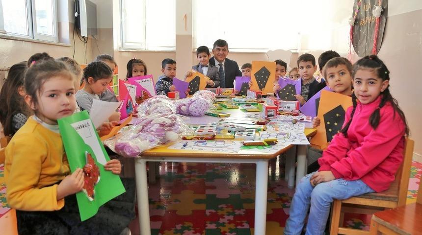 Şehitkamilli miniklerin ilk karne heyecanı