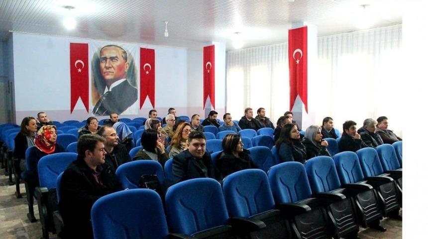 Okul m&uuml;d&uuml;r yardımcılarına eğitim semineri