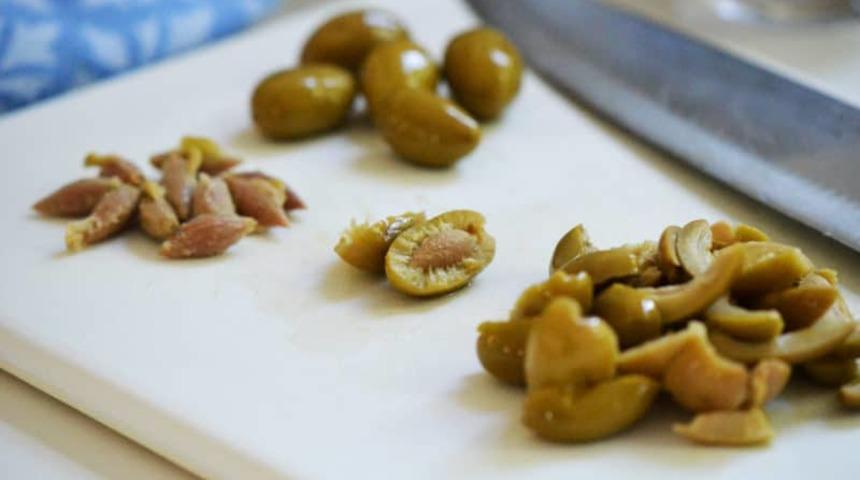 Zeytin çekirdeği yutmak zararlı mıdır?