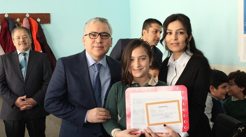 Niğde&rsquo;de 72 bin &ouml;ğrenci karne aldı