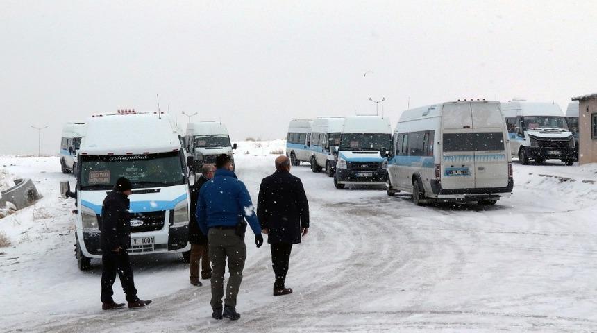 Van&rsquo;da &lsquo;V&rsquo; plakalara sıkı denetim