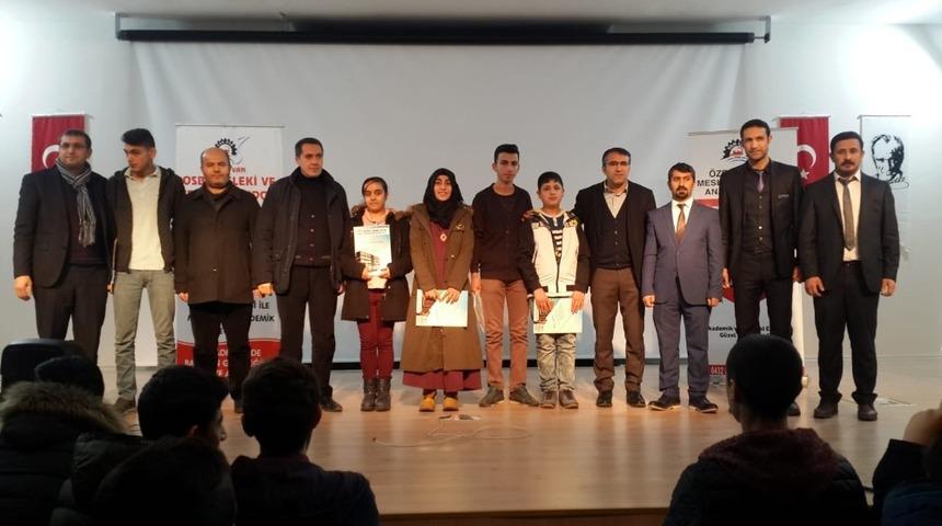 &Ouml;zel Van OSB Mesleki ve Teknik Anadolu Lisesinde karne dağıtımı