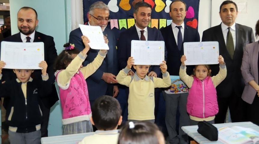 &Ccedil;ankırı&rsquo;da &ouml;ğrencilerin karne heyecanı