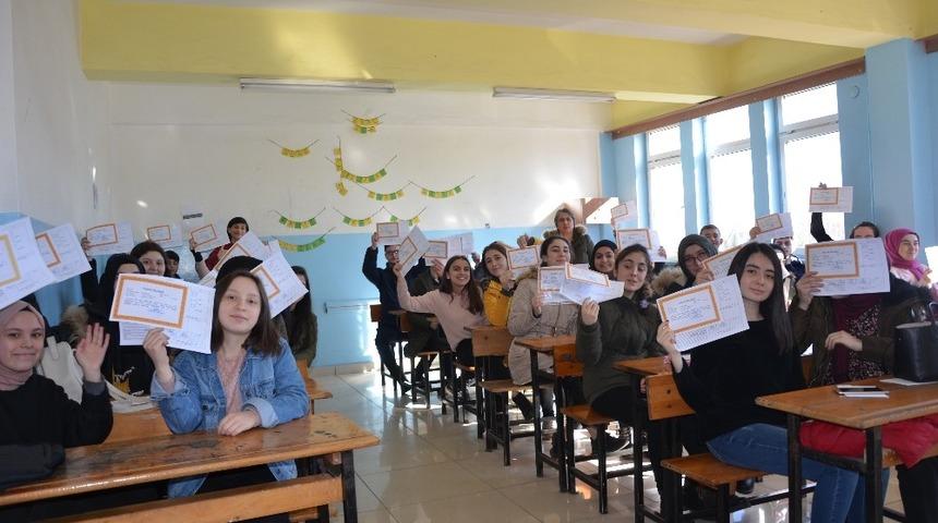 &Ouml;ğrencilerden &ouml;zel teşekk&uuml;r