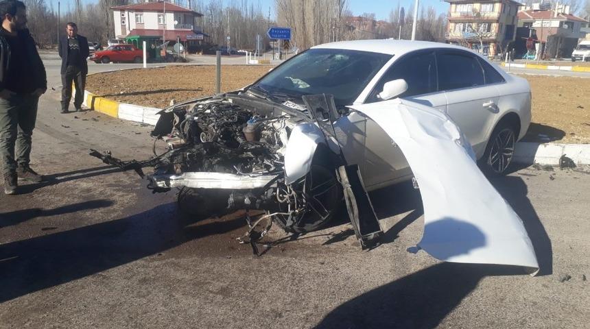 Beyşehir&rsquo;de trafik kazası: 2 yaralı