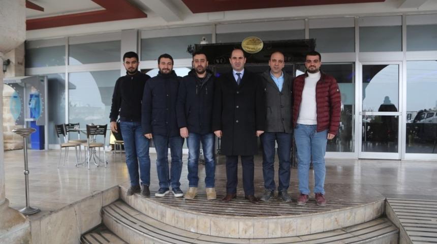 Askere giden gazeteciye veda yemeği