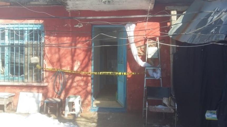 Emet&rsquo;te evinde yaralı bulunan kadın hastanede hayatını kaybetti