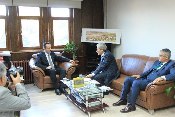 Vali Şentürk’ten Osmaneli’ye ziyaret G4