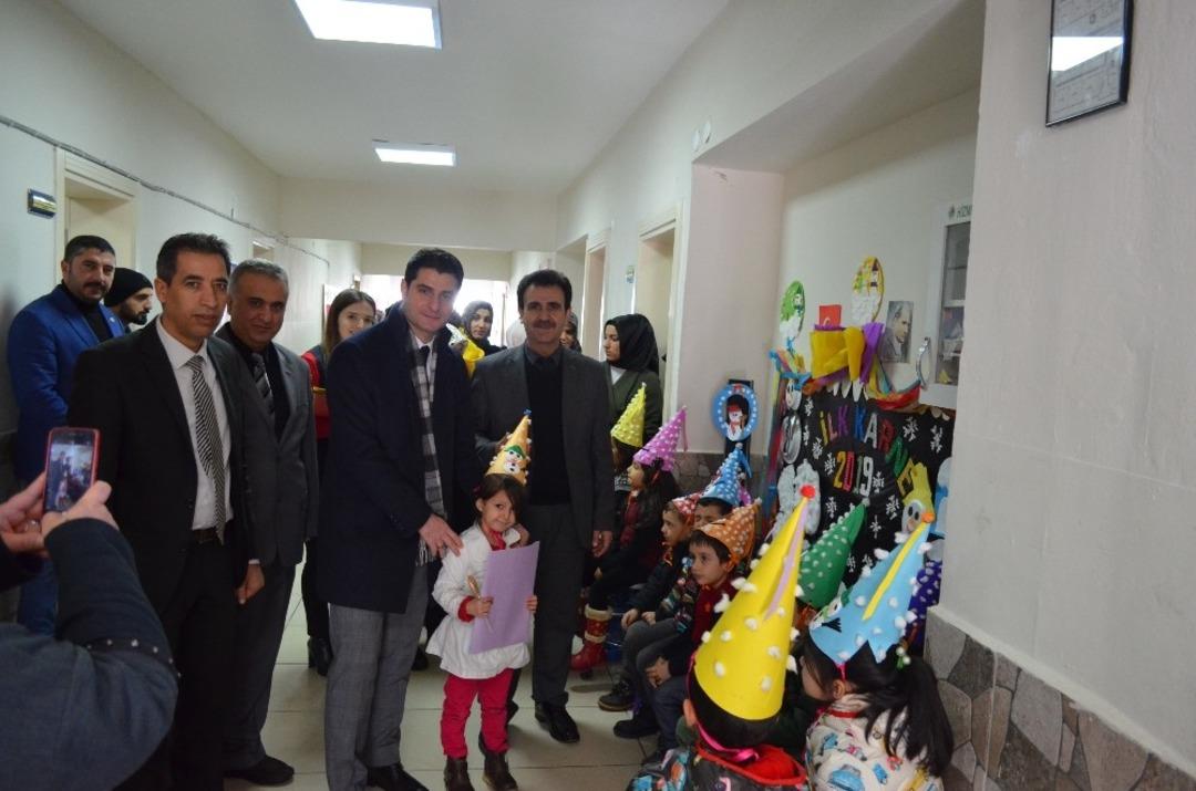 P&uuml;t&uuml;rge ve Arguvan&rsquo;da karne heyecanı