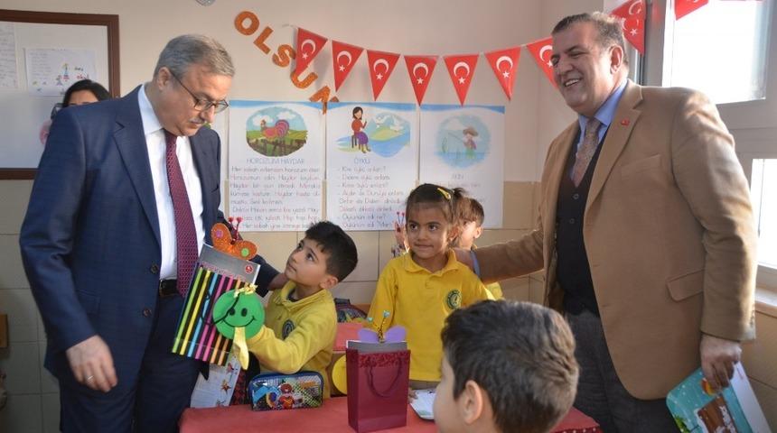 Mersin’de 401 bin 311 öğrenci karne aldı